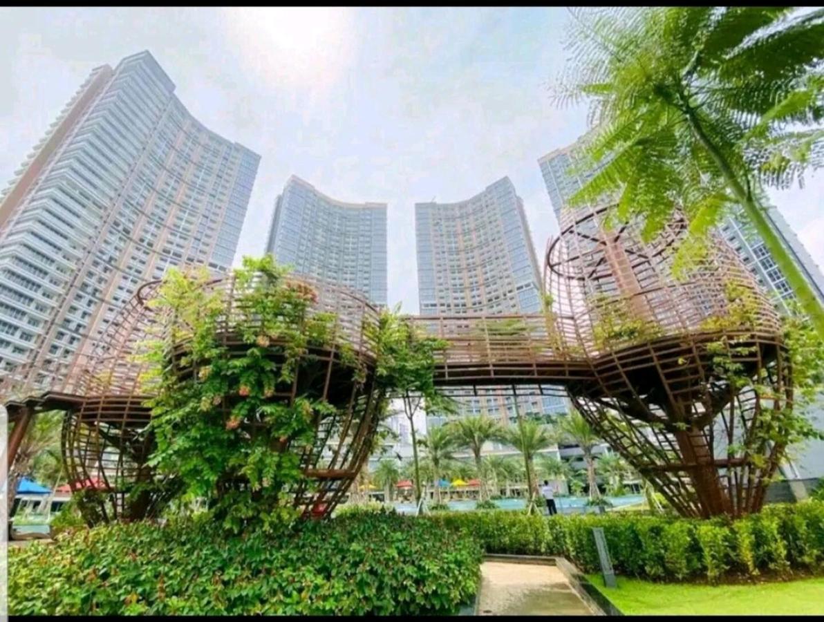 Studio Sea View Apartment At Gold Coast Pik By Mysweethome Джакарта Экстерьер фото