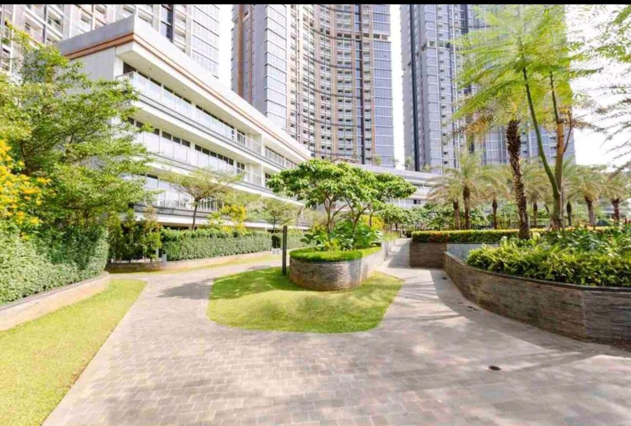 Studio Sea View Apartment At Gold Coast Pik By Mysweethome Джакарта Экстерьер фото